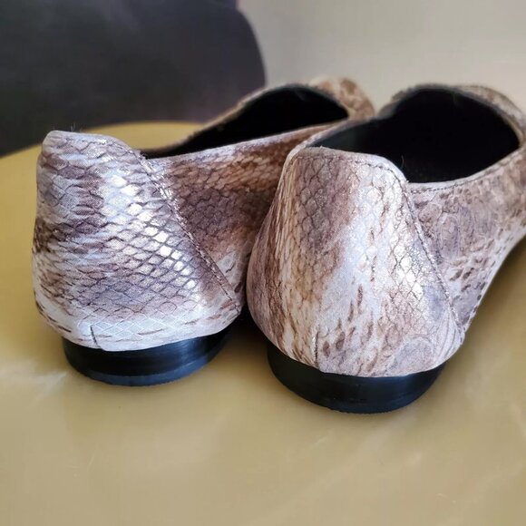 Ros Hommerson Regan Slip On Snake Print Round Toe Leather Dressy Loafers Sz 9.5 - Picture 7 of 10
